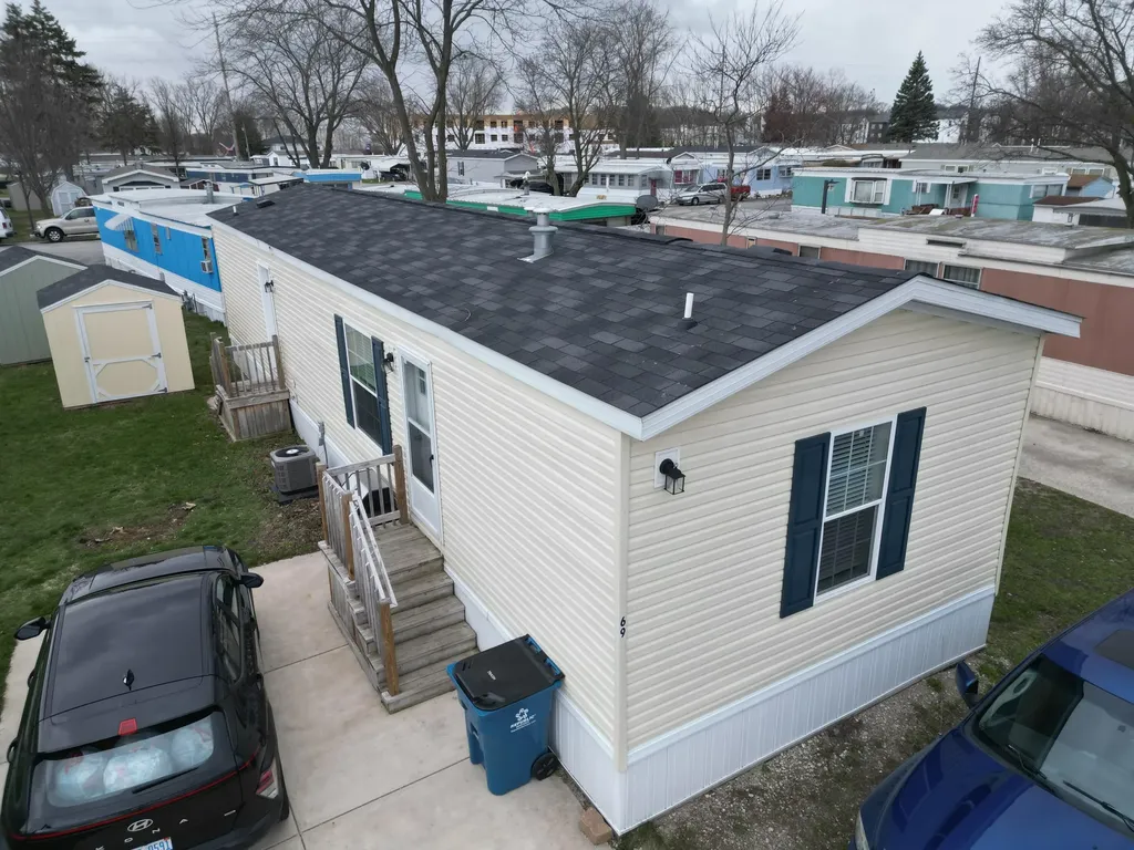 333 E Lakewood Boulevard Holland Charter Township MI 49424