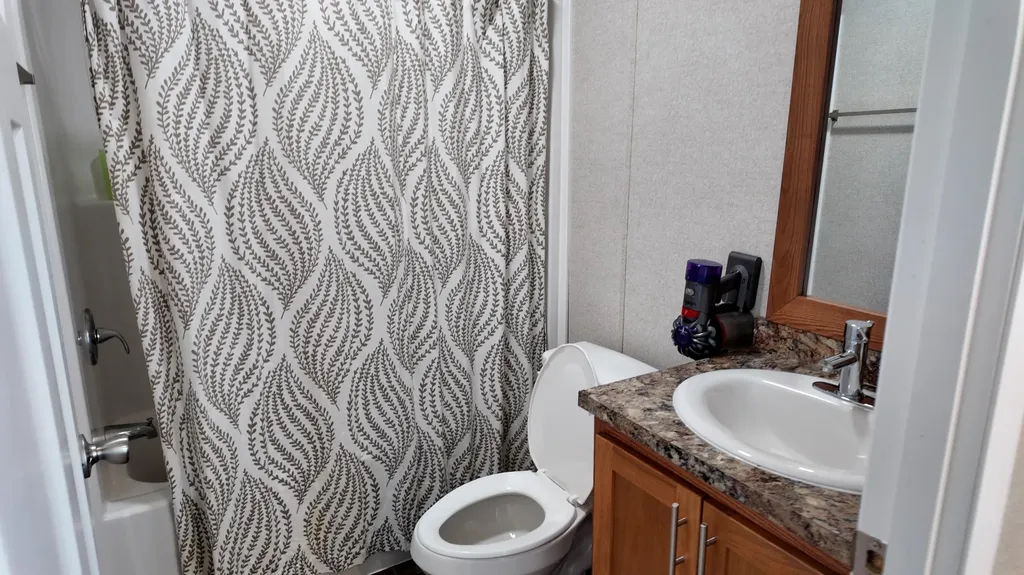 333 E Lakewood Boulevard Holland Charter Township MI 49424
