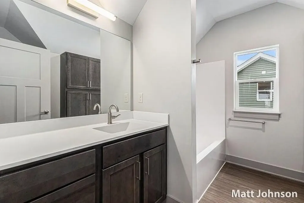 2113 Linden Avenue SE Grand Rapids City MI 49507
