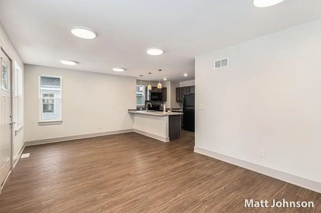2113 Linden Avenue SE Grand Rapids City MI 49507