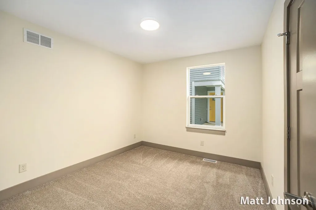 2047 Linden Avenue SE Grand Rapids City MI 49507