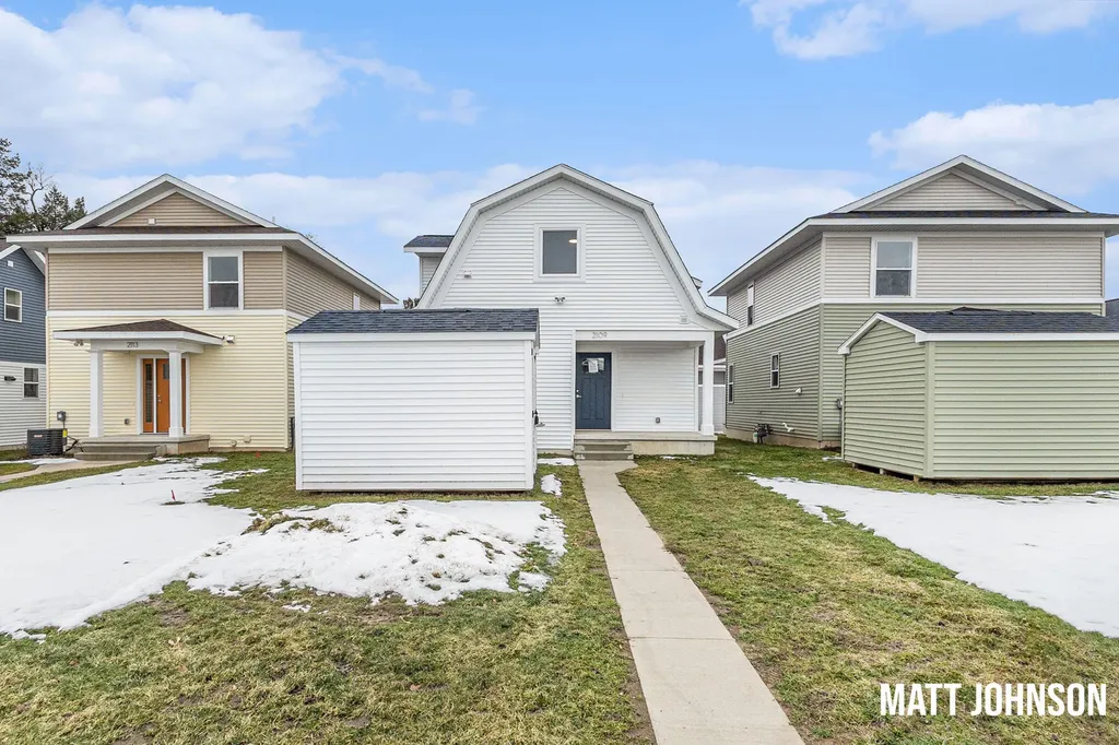2109 Willard Avenue SE Grand Rapids City MI 49507