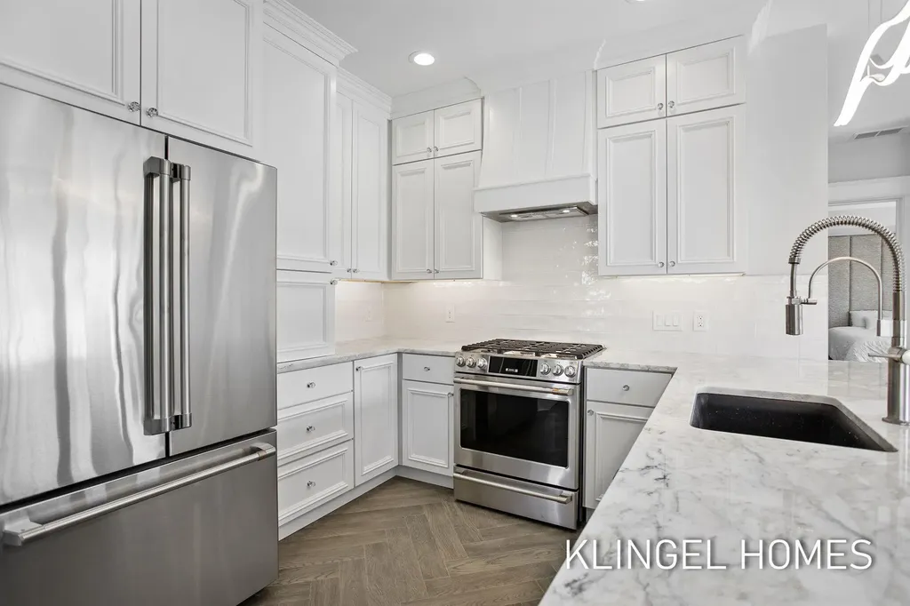 930 W Savidge Street Spring Lake Village MI 49456