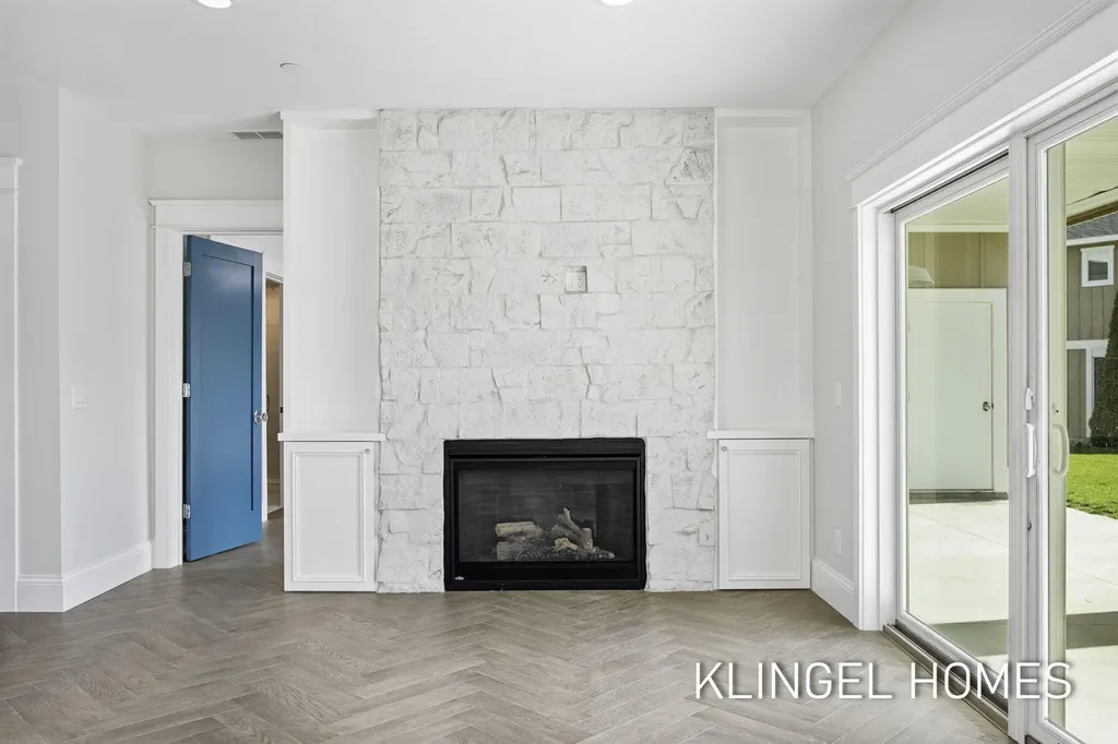 930 W Savidge Street Spring Lake Village MI 49456