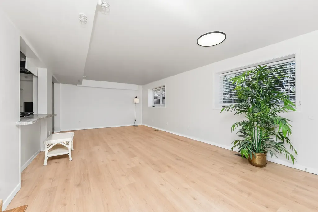 98 W Center Street Unknown City MI 49406
