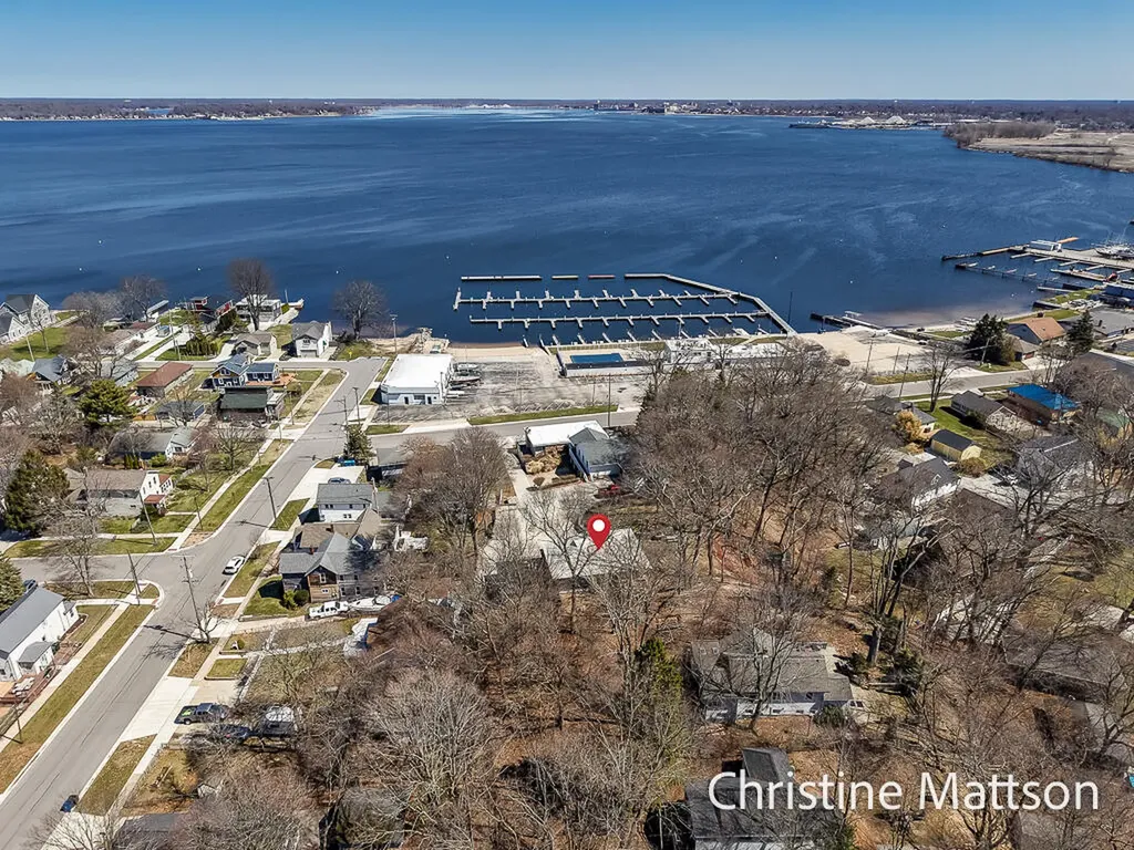 3229 Edgewater Street Muskegon City MI 49441