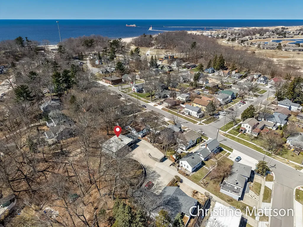 3229 Edgewater Street Muskegon City MI 49441