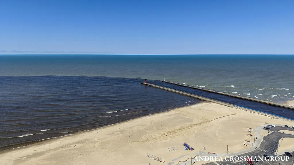 456 Monroe Boulevard South Haven City MI 49090