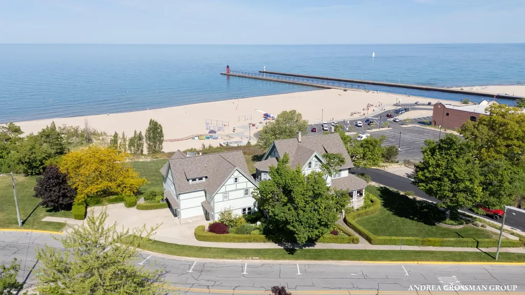 456 Monroe Boulevard South Haven City MI 49090