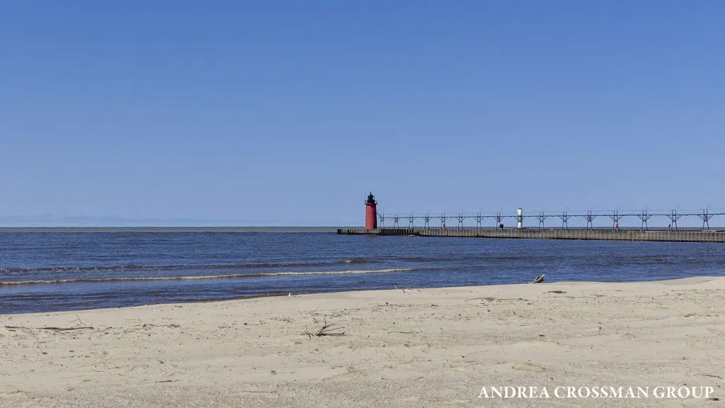 456 Monroe Boulevard South Haven City MI 49090