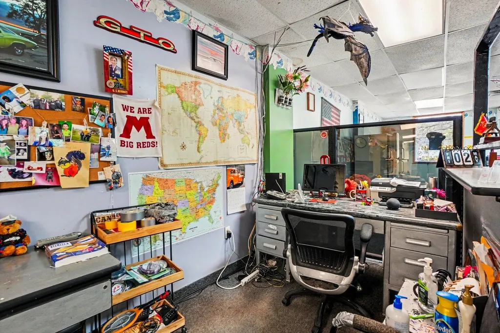 1090 S Getty Street Muskegon City MI 49442