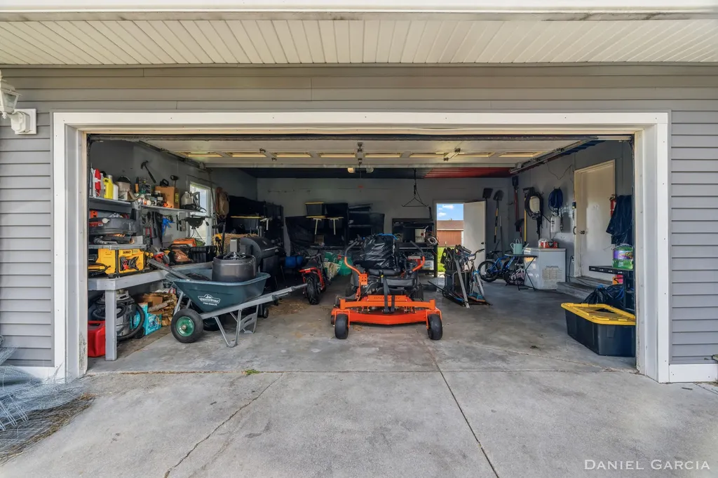 3949 N 200th Avenue Leavitt Township MI 49459