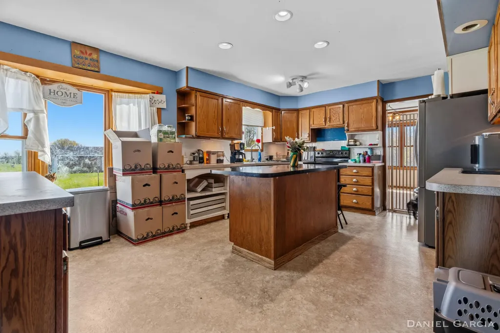 3949 N 200th Avenue Leavitt Township MI 49459