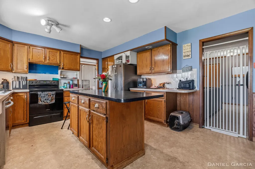 3949 N 200th Avenue Leavitt Township MI 49459