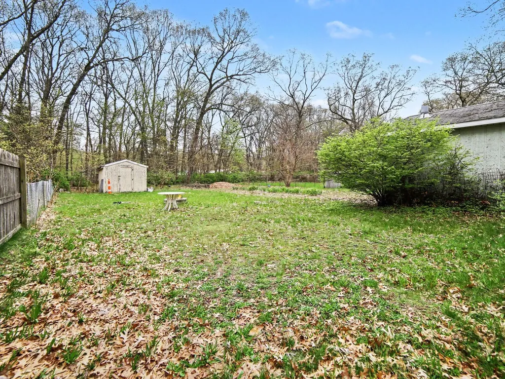 2492 Wesley Avenue Muskegon Charter Township MI 49442