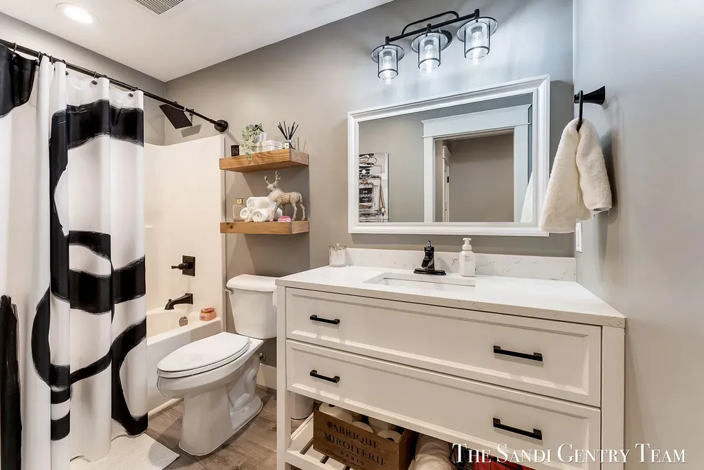 16159 Ferris Street Grand Haven Charter Township MI 49417