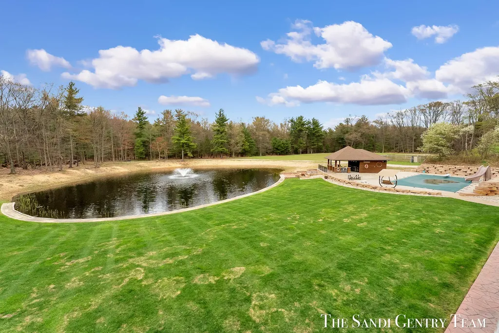 16159 Ferris Street Grand Haven Charter Township MI 49417