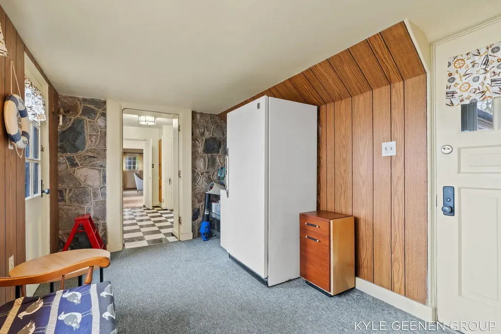 1418 Waukazoo Drive Park Township MI 49424