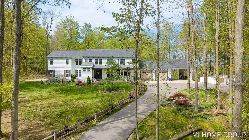 6467 118th Avenue Ganges Township MI 49408