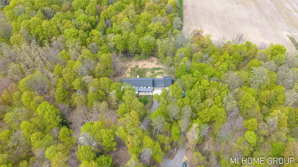 6467 118th Avenue Ganges Township MI 49408