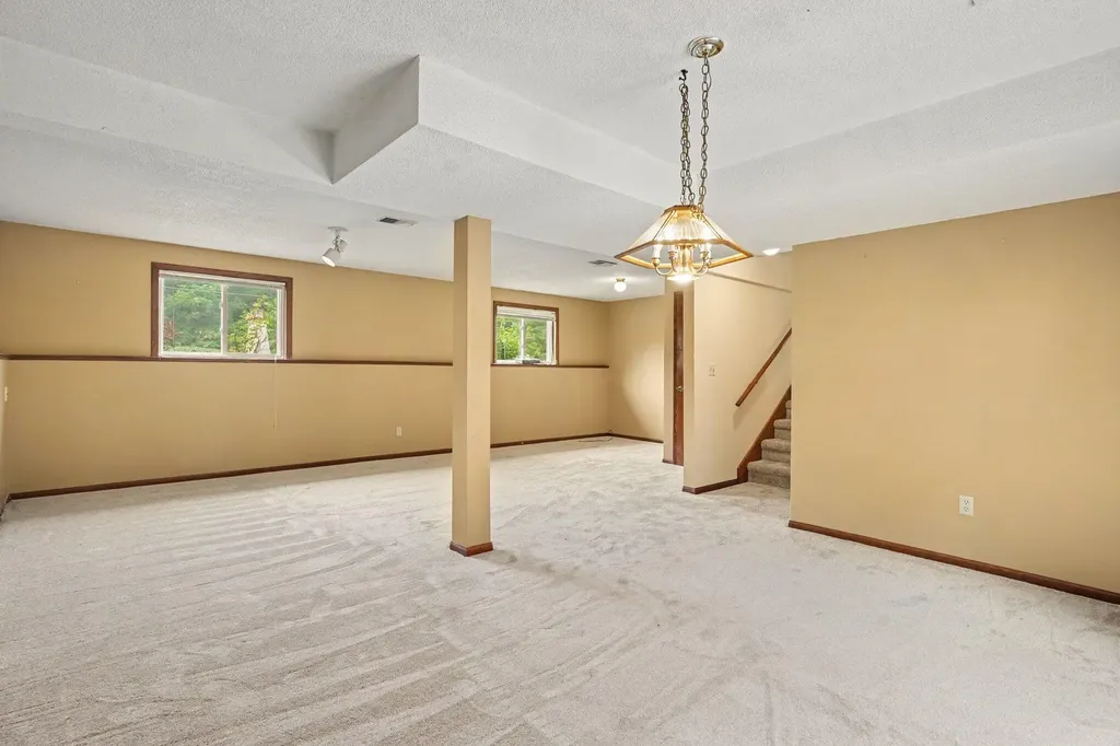 15378 Mcleans Spring Lake Township MI 49456