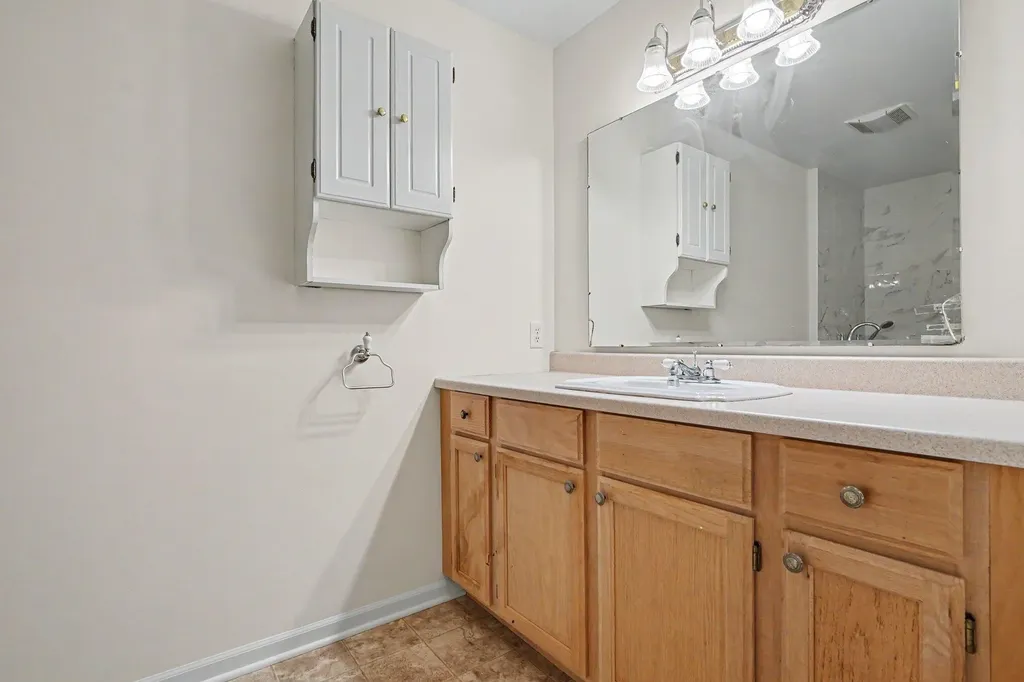 15378 Mcleans Spring Lake Township MI 49456