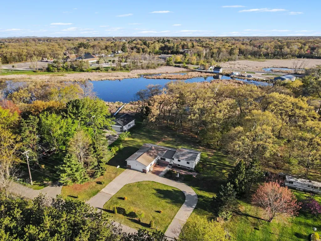 15378 Mcleans Spring Lake Township MI 49456