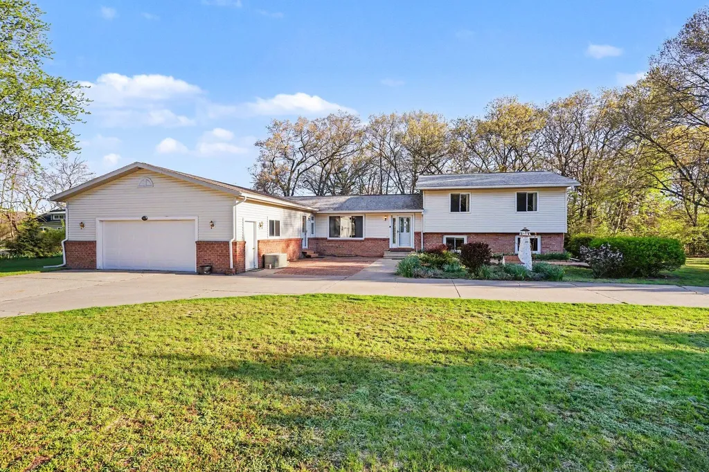 15378 Mcleans Spring Lake Township MI 49456
