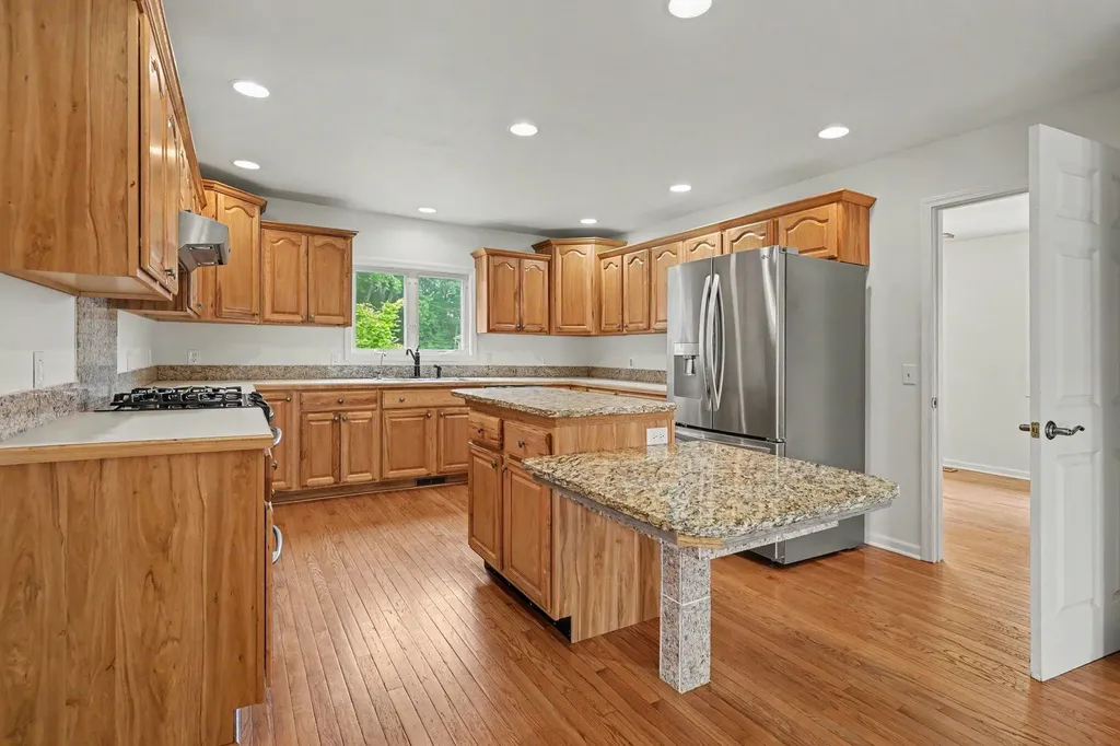 15378 Mcleans Spring Lake Township MI 49456
