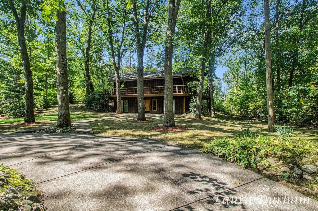 6480 Island Lake Road Laketown Township MI 49423