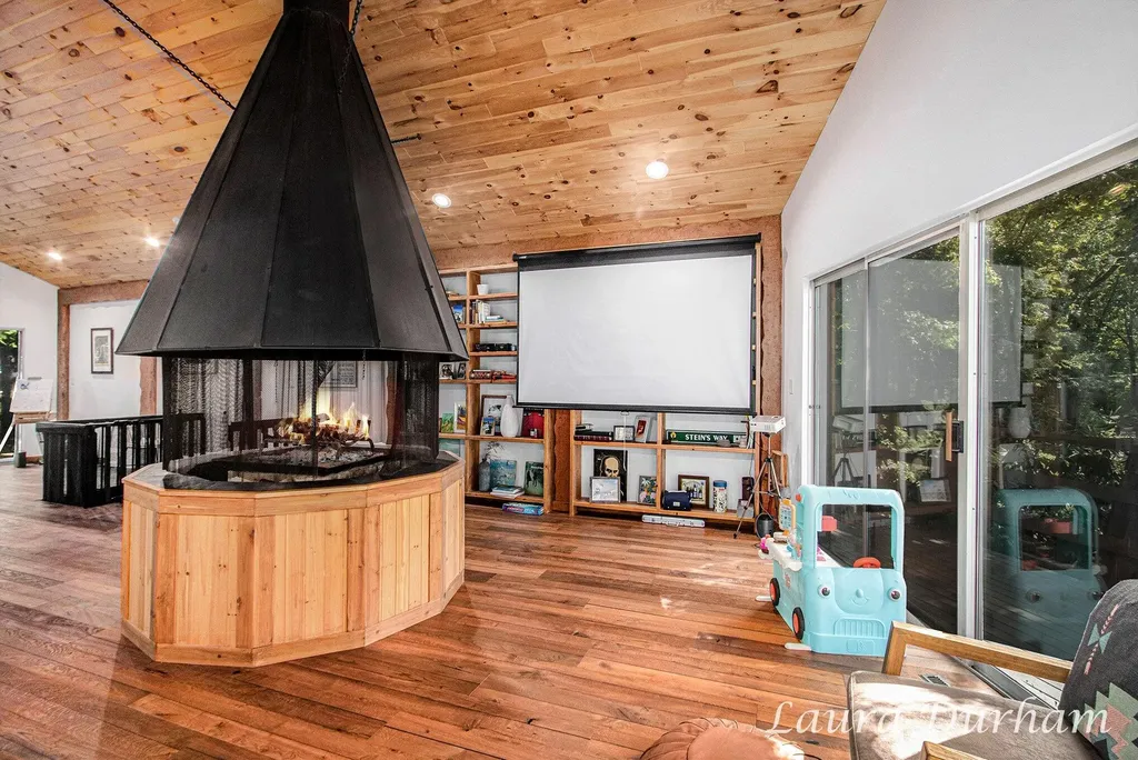 6480 Island Lake Road Laketown Township MI 49423