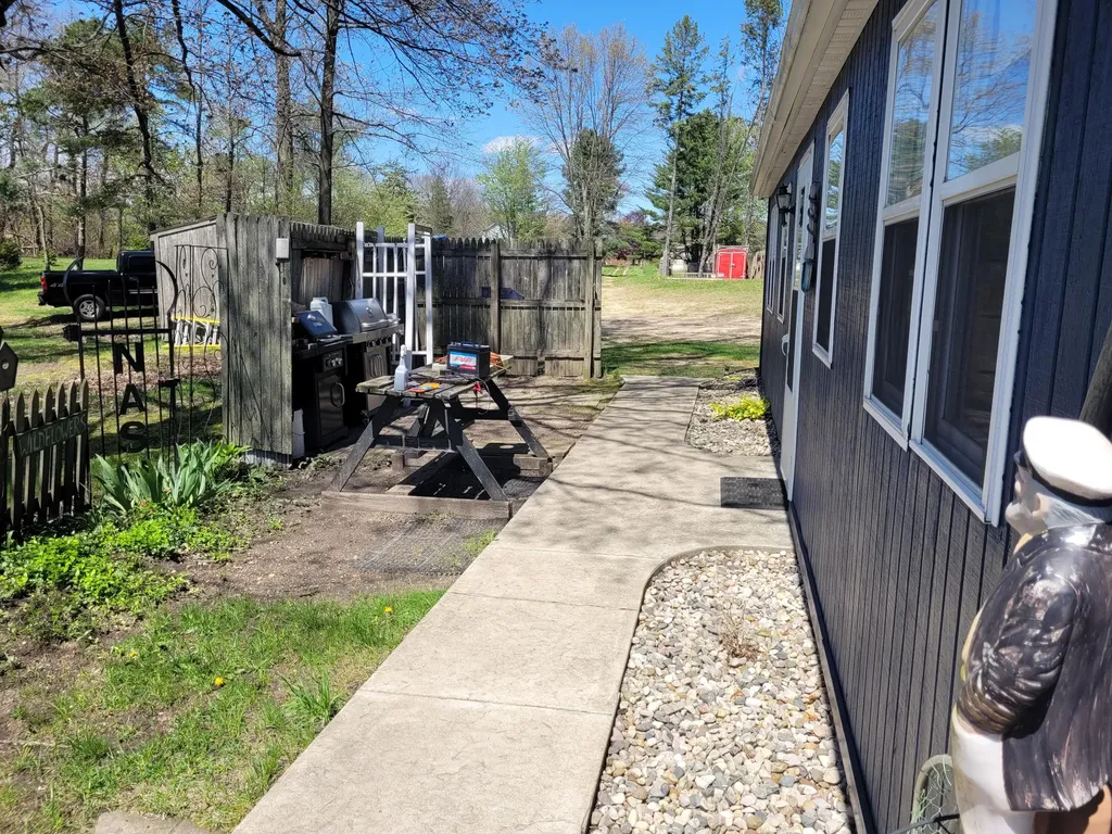 31421 County Road 388 Pine Grove Township MI 49055