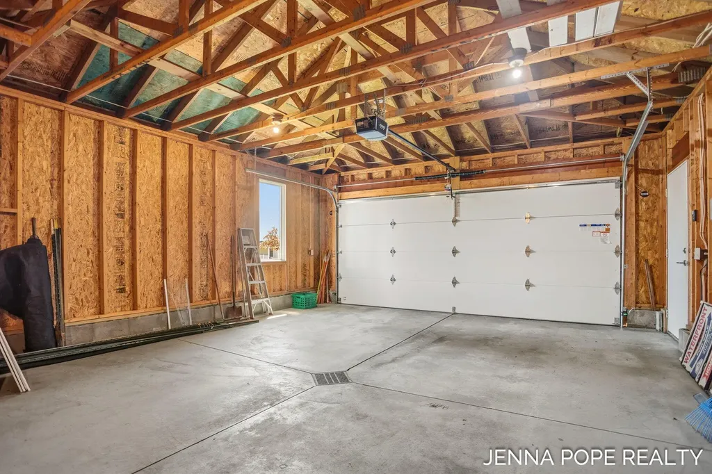 17554 Grand River Avenue Ferrysburg City MI 49456
