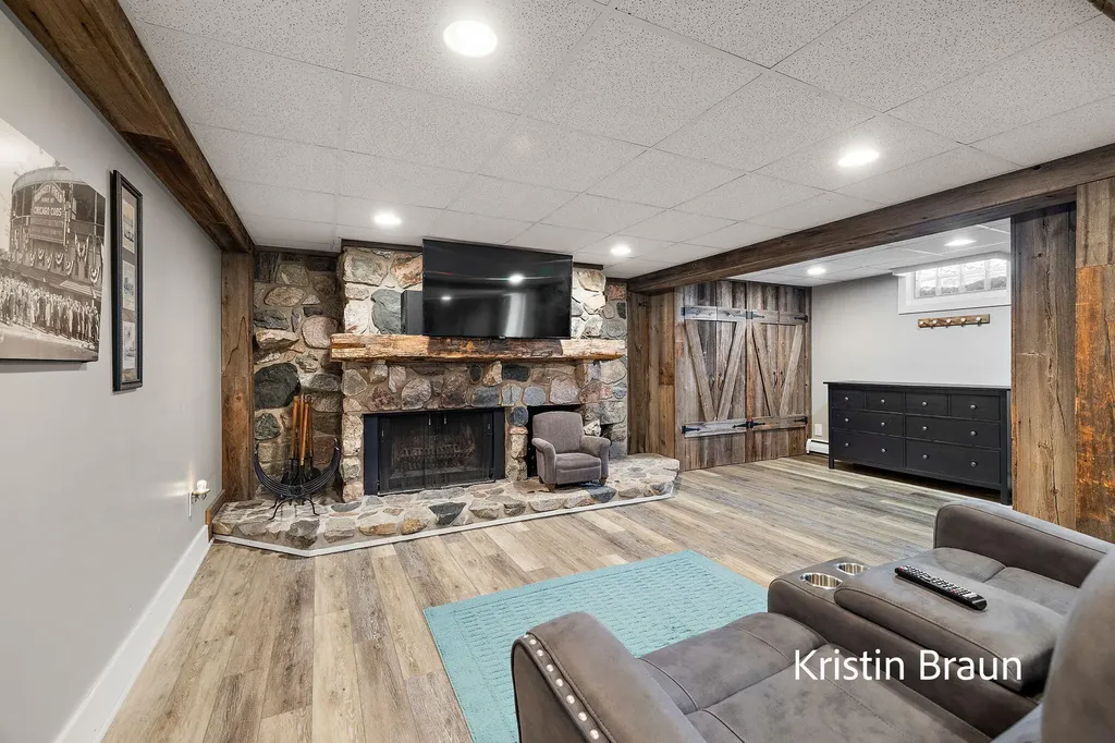 4078 Highgate Road Norton Shores City MI 49441