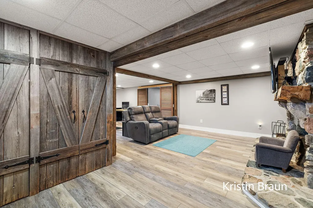 4078 Highgate Road Norton Shores City MI 49441