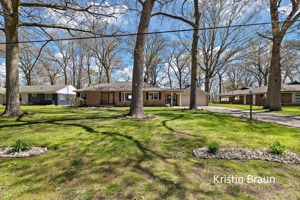 4078 Highgate Road Norton Shores City MI 49441