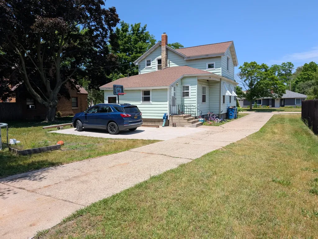 1236 Fulton Avenue Grand Haven City MI 49417