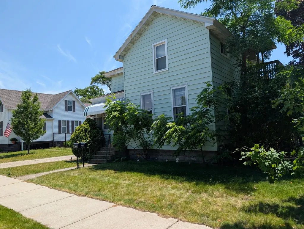 1236 Fulton Avenue Grand Haven City MI 49417