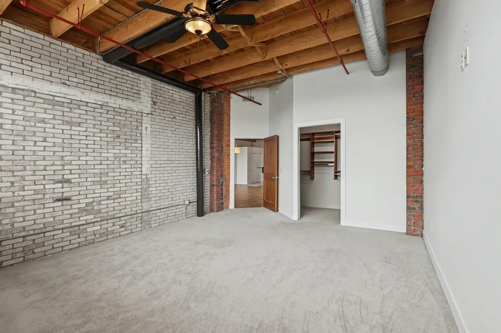 533 Columbia Avenue Holland City MI 49423