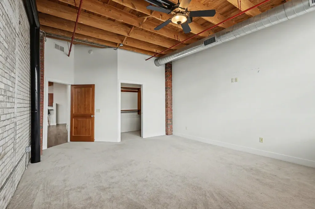 533 Columbia Avenue Holland City MI 49423