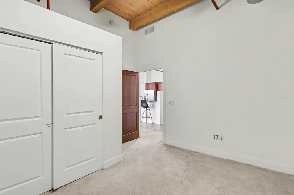 533 Columbia Avenue Holland City MI 49423
