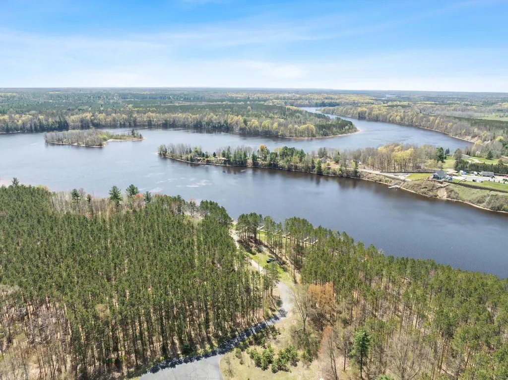 7834 Sandy Lane Mecosta Township MI 49346