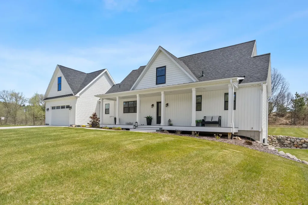 7834 Sandy Lane Mecosta Township MI 49346