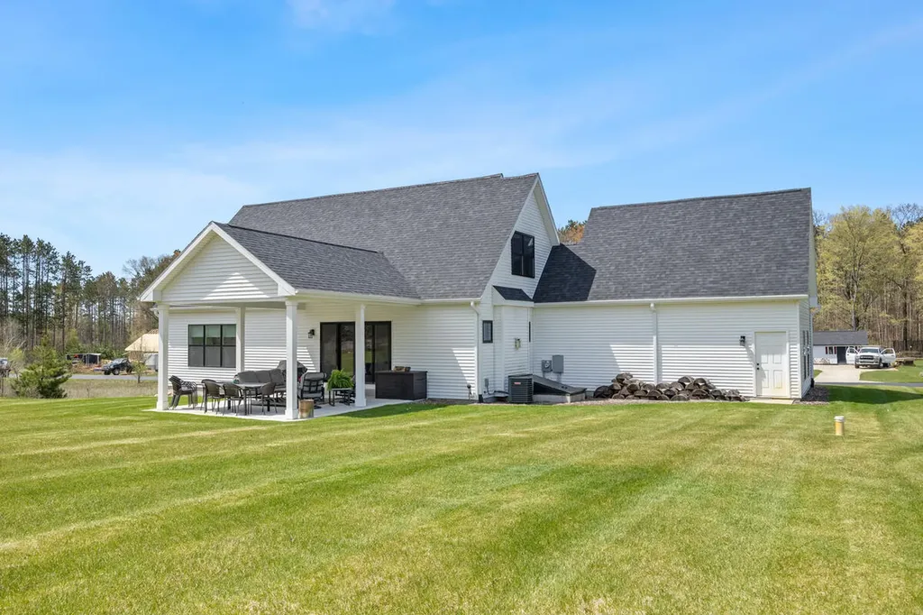 7834 Sandy Lane Mecosta Township MI 49346