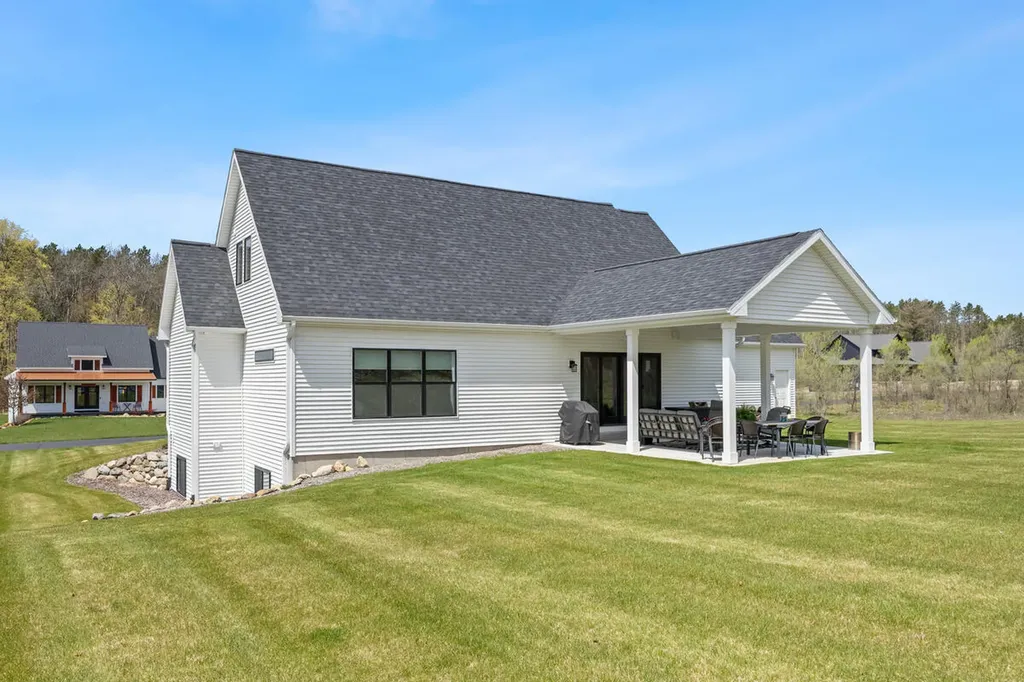 7834 Sandy Lane Mecosta Township MI 49346