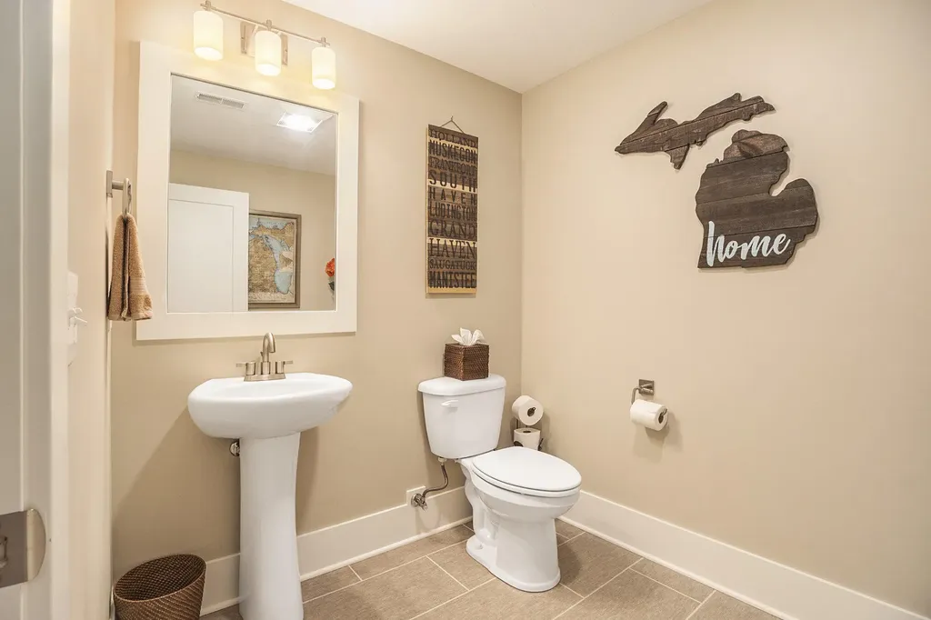 3479 Jeffrey Spur Heath Township MI 49419