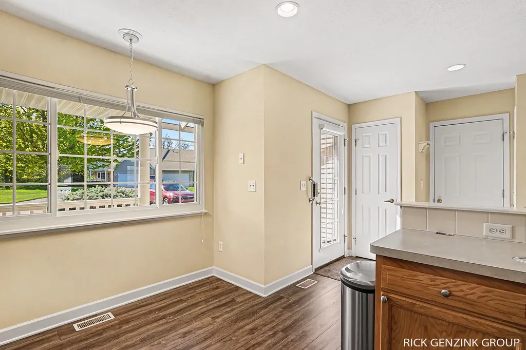 1103 Fountain View Circle Holland City MI 49423