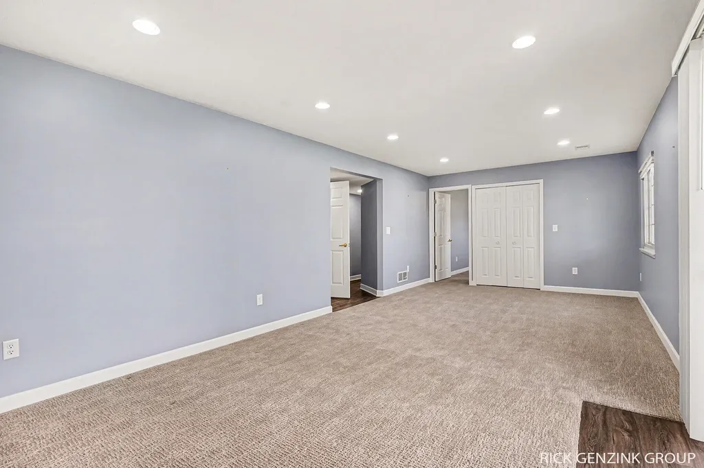 1103 Fountain View Circle Holland City MI 49423