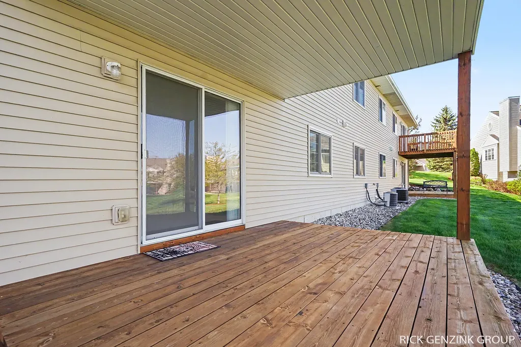 1103 Fountain View Circle Holland City MI 49423