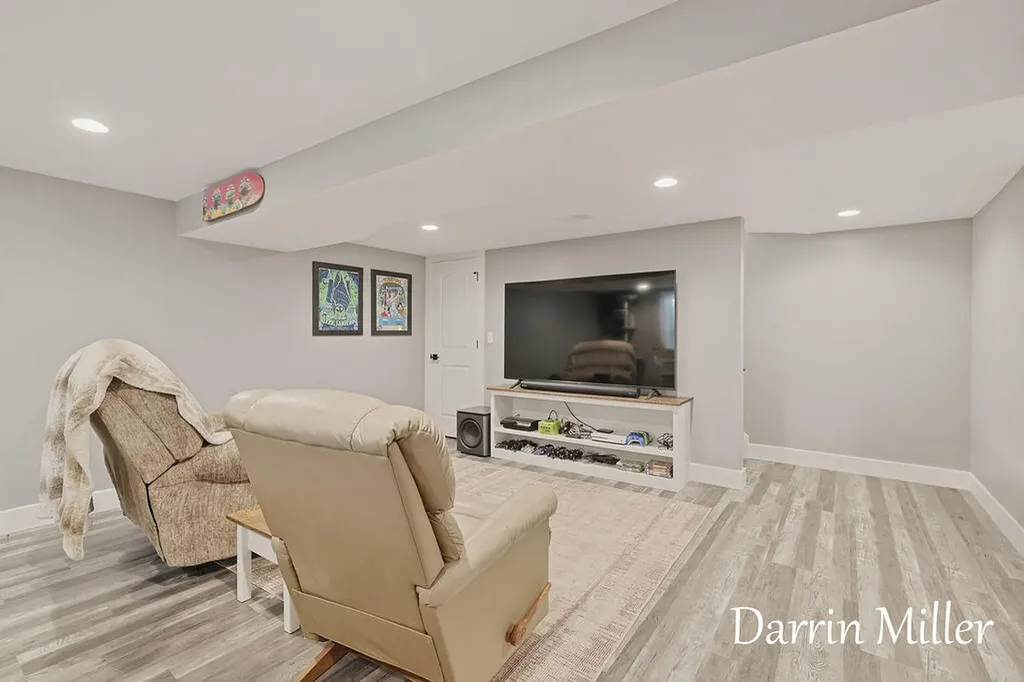 6289 Middle Lake Road Dalton Township MI 49457